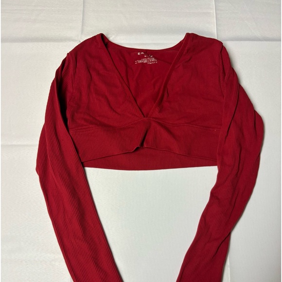 (2/$15) GARAGE GOING OUT TOP ❤️ - Picture 1 of 3